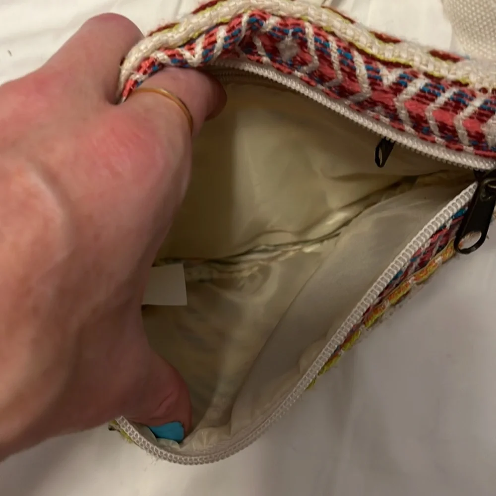 Multi-colored Fanny pack - Picture 2 of 2